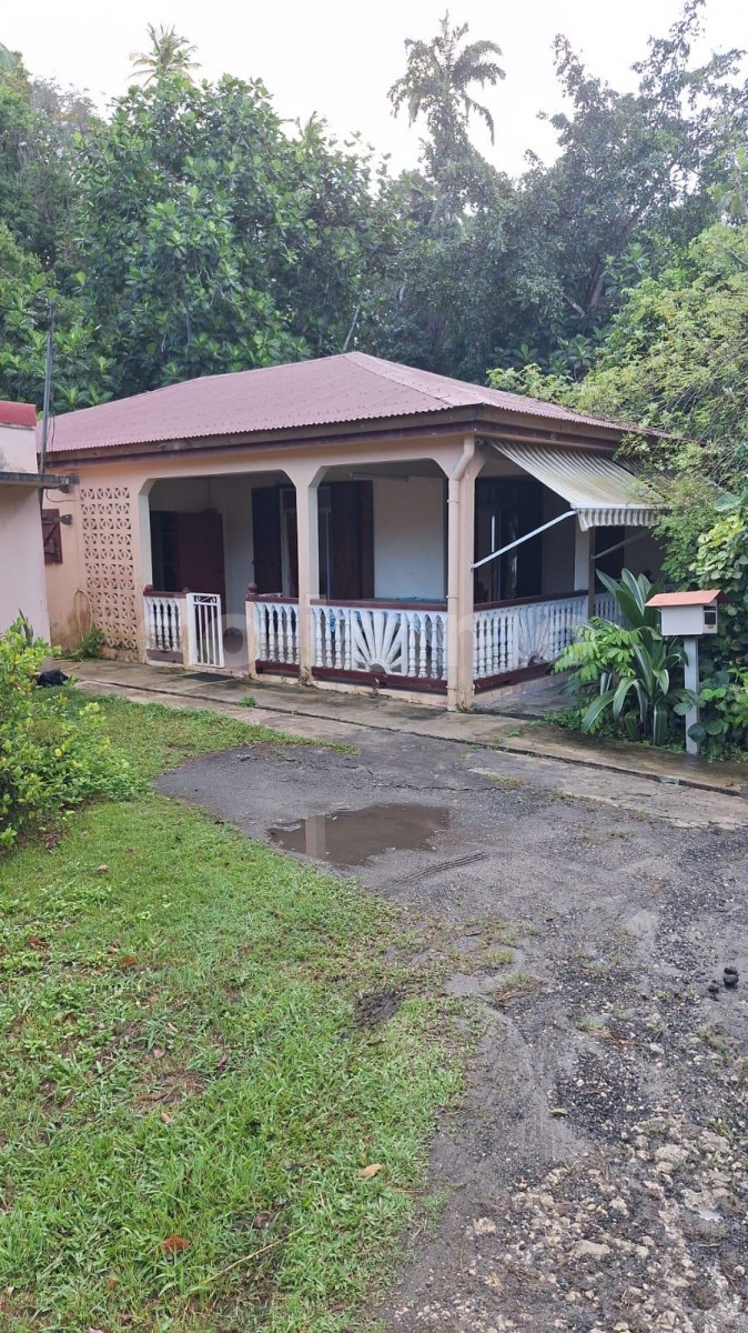 Maison traditionnelle 4 Pièce(s) LES ABYMES